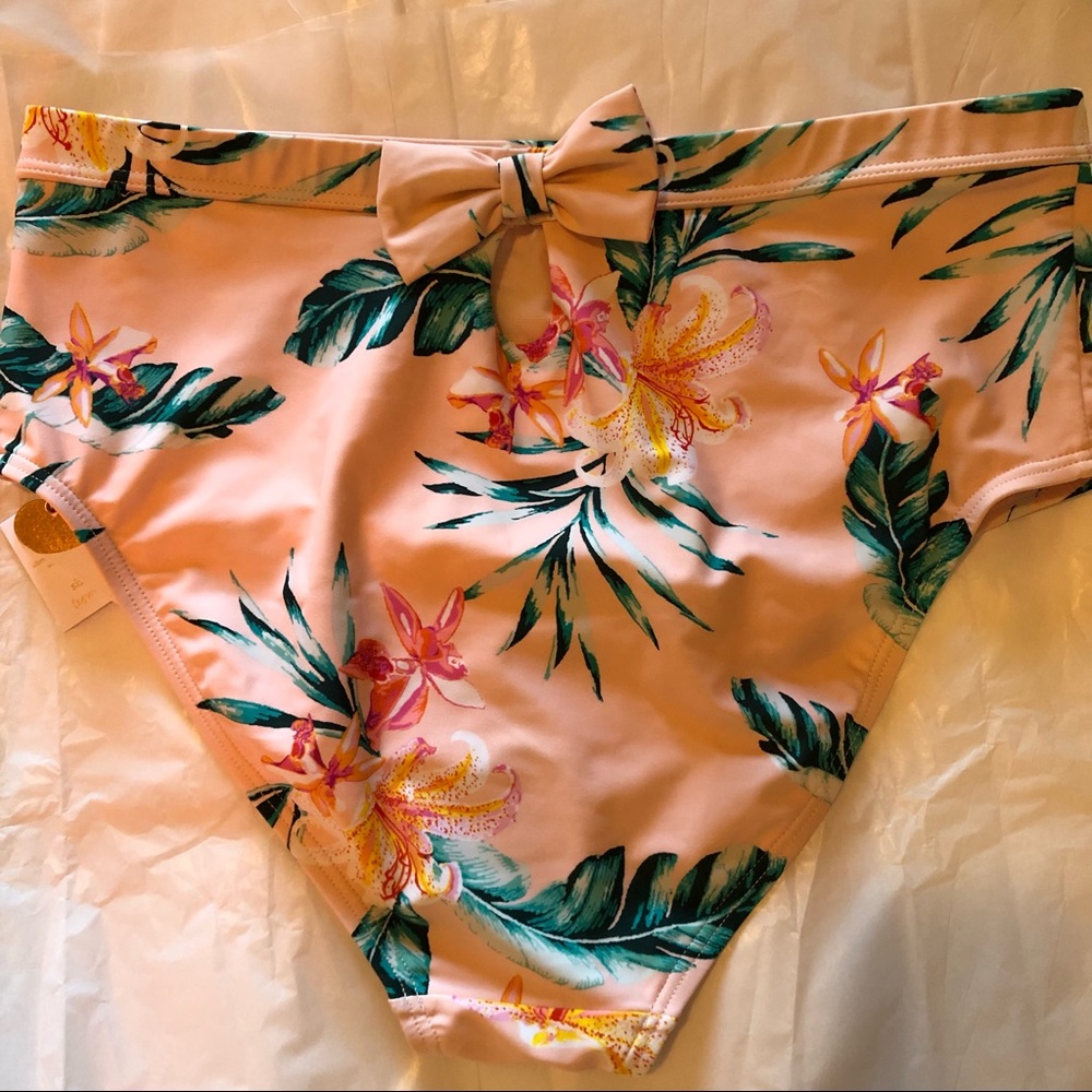 Super Fun Swim Bottom - Picture 2 of 9